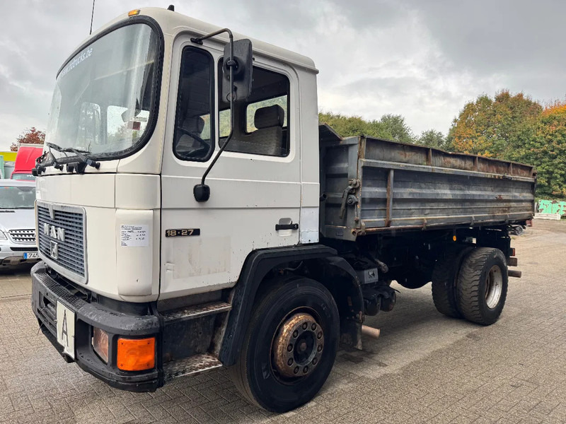 MAN 19.272 **6CYL-FULL STEEL-GERMAN TRUCK** - Camion basculantă: Foto 5 MAN 19.272 **6CYL-FULL STEEL-GERMAN TRUCK** - Camion basculantă: Foto 5