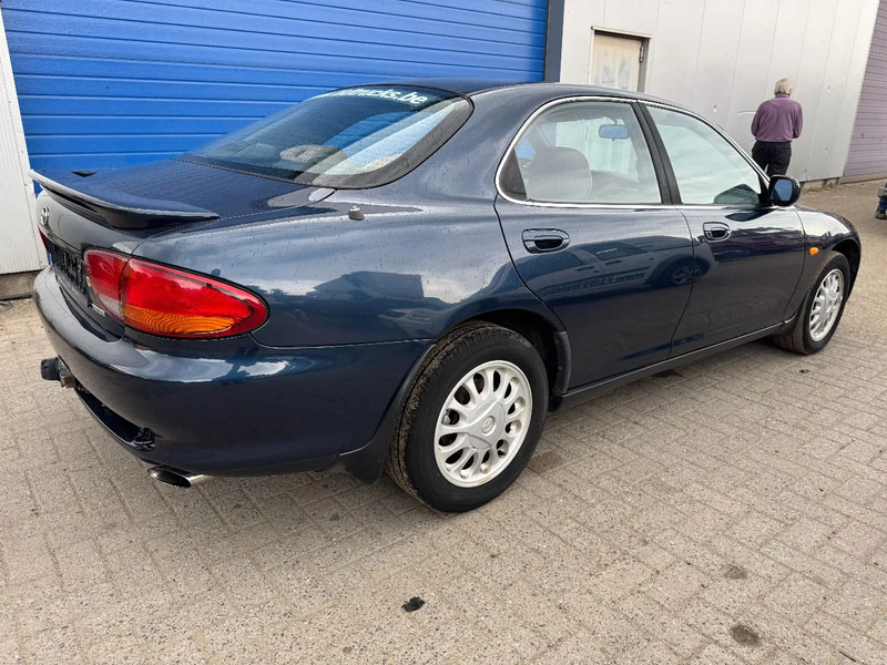 Mazda Xedos **XEDOS 6-2.0 V6-AC** - Berlină/ Sedan: Foto 4 Mazda Xedos **XEDOS 6-2.0 V6-AC** - Berlină/ Sedan: Foto 4