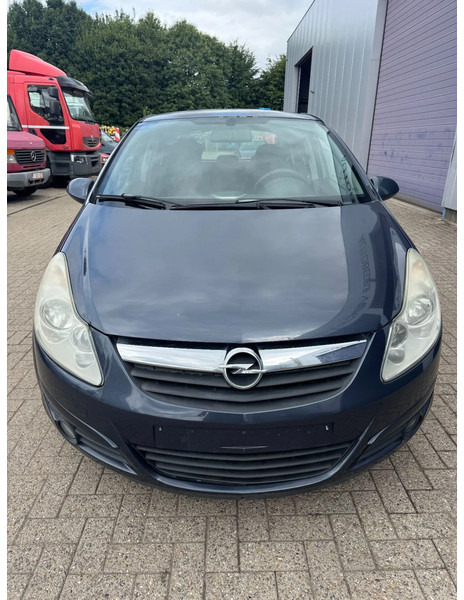 Opel Corsa **EURO4-AIRCO** - Berlină/ Sedan: Foto 2 Opel Corsa **EURO4-AIRCO** - Berlină/ Sedan: Foto 2
