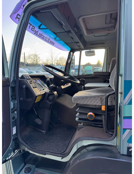 Interior photo 1: Camion cu prelată Steyr 11S **BELGIAN TRUCK-6CYL-FULL STEEL-MINT CONDITION** Interior photo 1: Camion cu prelată Steyr 11S **BELGIAN TRUCK-6CYL-FULL STEEL-MINT CONDITION**