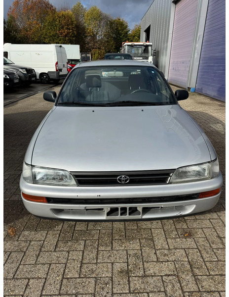 Toyota Corolla **PETROL-AUTOMATIC-BELGIAN CAR** - Berlină/ Sedan: Foto 2 Toyota Corolla **PETROL-AUTOMATIC-BELGIAN CAR** - Berlină/ Sedan: Foto 2