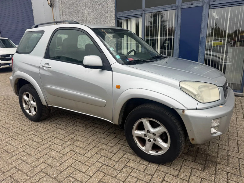 Toyota RAV4 **PETROL-AIRCO** - Automobil: Foto 3 Toyota RAV4 **PETROL-AIRCO** - Automobil: Foto 3