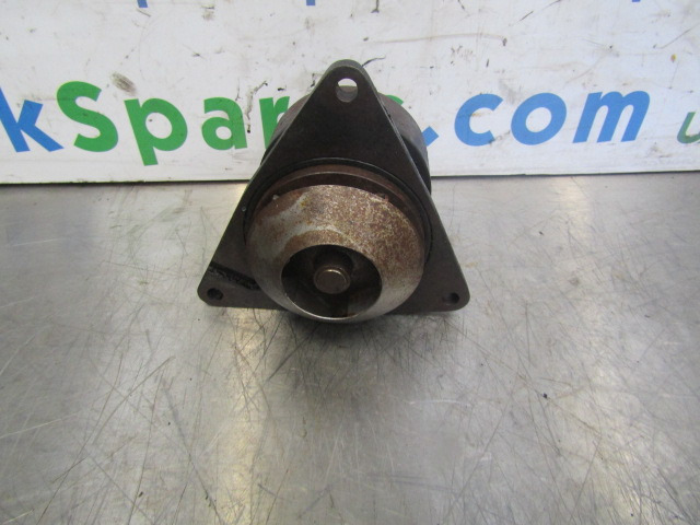 CUMMINS 6 CTA C SERIES WATER PUMP P/NO 77740N - Motor şi piese pentru Camion: Foto 1 CUMMINS 6 CTA C SERIES WATER PUMP P/NO 77740N - Motor şi piese pentru Camion: Foto 1