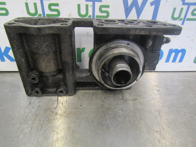 CUMMINS M11 OIL FLTER HOUSING P/NO 3102774 - Motor şi piese pentru Camion: Foto 3 CUMMINS M11 OIL FLTER HOUSING P/NO 3102774 - Motor şi piese pentru Camion: Foto 3