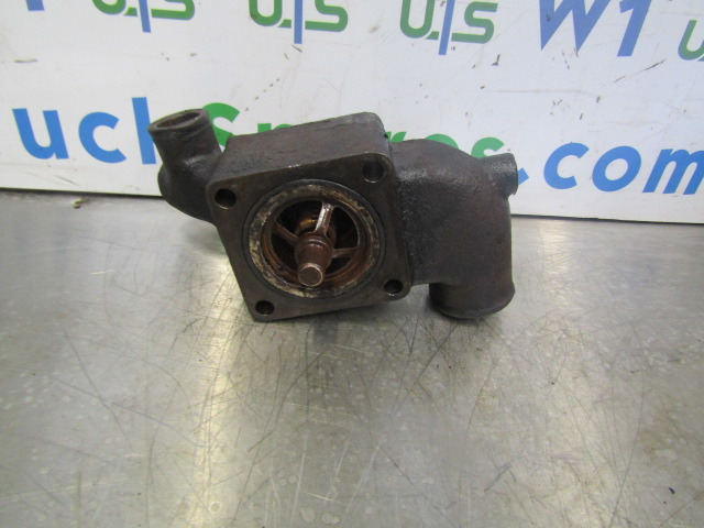 CUMMINS M11 THERMOSTAT HOUSING P/NO 3076793-3 - Motor şi piese pentru Camion: Foto 3 CUMMINS M11 THERMOSTAT HOUSING P/NO 3076793-3 - Motor şi piese pentru Camion: Foto 3