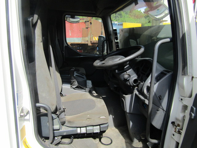DAF LF 55 CAB EURO 5 MANUAL COMPLETE EXCELLENT CONDITION - Cabină pentru Camion: Foto 4 DAF LF 55 CAB EURO 5 MANUAL COMPLETE EXCELLENT CONDITION - Cabină pentru Camion: Foto 4