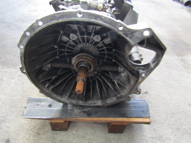 ISUZU 6 SPEED MANUAL GEARBOX P/NO MZ087 – TO257182 - Cutie de viteze pentru Camion: Foto 4 ISUZU 6 SPEED MANUAL GEARBOX P/NO MZ087 – TO257182 - Cutie de viteze pentru Camion: Foto 4