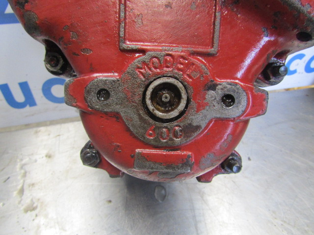 JOHNSTON VT650 WATER PUMP MODEL 600 - Pompă de lichid de răcire pentru Maşina comunala: Foto 2 JOHNSTON VT650 WATER PUMP MODEL 600 - Pompă de lichid de răcire pentru Maşina comunala: Foto 2