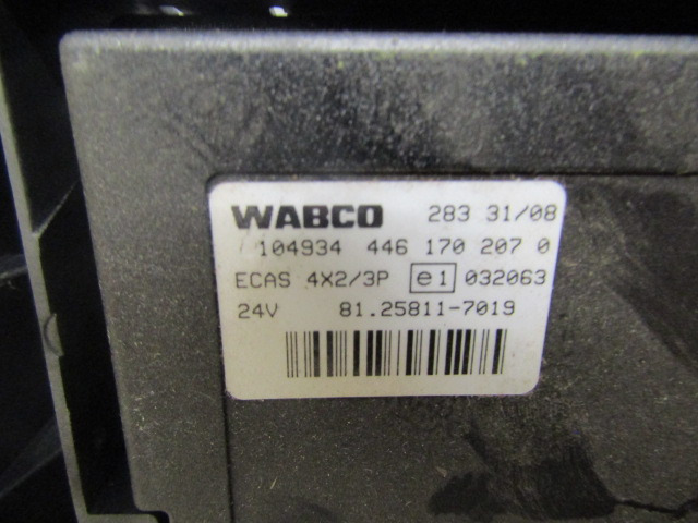 MAN TGM ECAS ECU 81.25811.7019 - Calculator de bord pentru Camion: Foto 2 MAN TGM ECAS ECU 81.25811.7019 - Calculator de bord pentru Camion: Foto 2