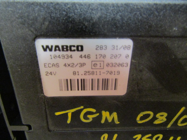 MAN TGM ECAS ECU WABCO P/NO 446 170 2070 MAN P/NO 81.25811.7019 - Calculator de bord pentru Camion: Foto 2 MAN TGM ECAS ECU WABCO P/NO 446 170 2070 MAN P/NO 81.25811.7019 - Calculator de bord pentru Camion: Foto 2
