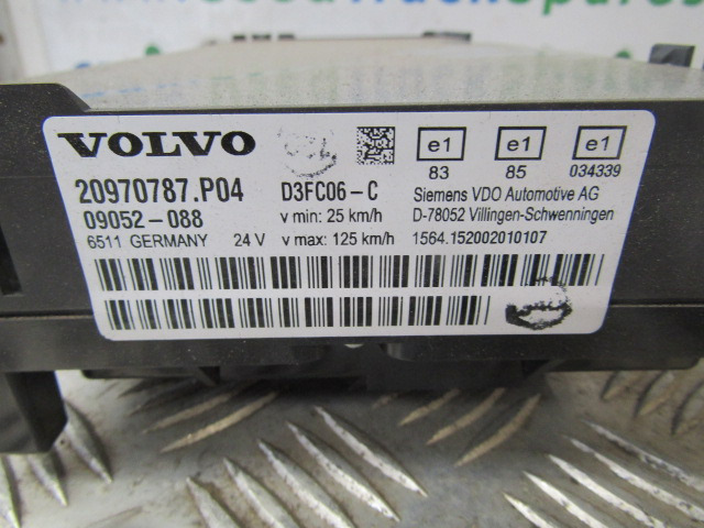 VOLVO FE CLOCK CLUSTER P/NO 20970787-P04 - Cabină și interior pentru Camion: Foto 2 VOLVO FE CLOCK CLUSTER P/NO 20970787-P04 - Cabină și interior pentru Camion: Foto 2