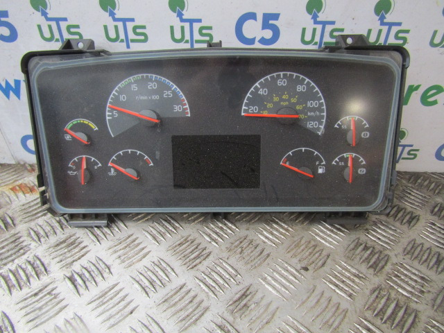 VOLVO FE CLOCK CLUSTER P/NO 20970787-P04 - Cabină și interior pentru Camion: Foto 1 VOLVO FE CLOCK CLUSTER P/NO 20970787-P04 - Cabină și interior pentru Camion: Foto 1