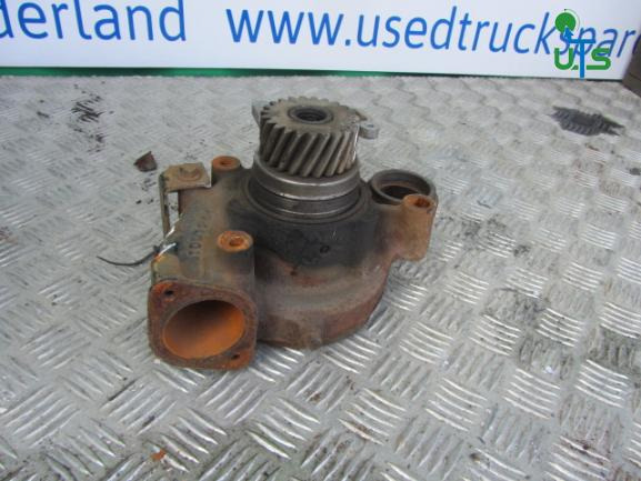 VOLVO FLE 220/250 WATER PUMP - Motor şi piese pentru Camion: Foto 1 VOLVO FLE 220/250 WATER PUMP - Motor şi piese pentru Camion: Foto 1