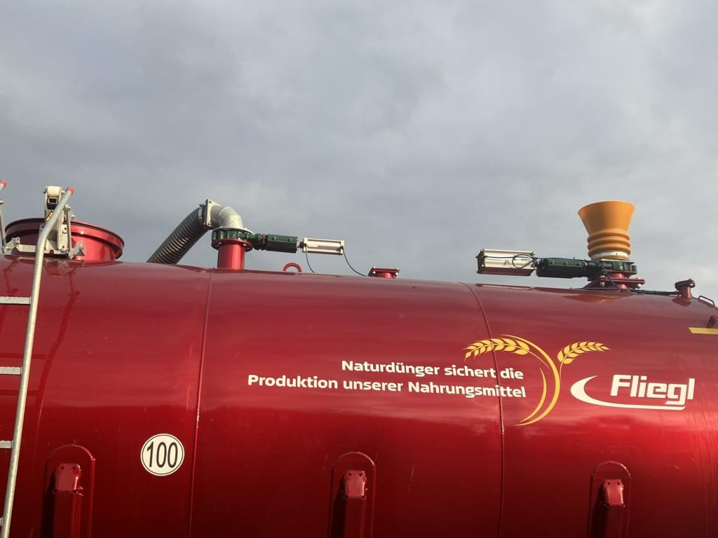 Fliegl STF 27500 TRUCK-LINE - Maşină de împrăştiat îngrăşăminte: Foto 3 Fliegl STF 27500 TRUCK-LINE - Maşină de împrăştiat îngrăşăminte: Foto 3
