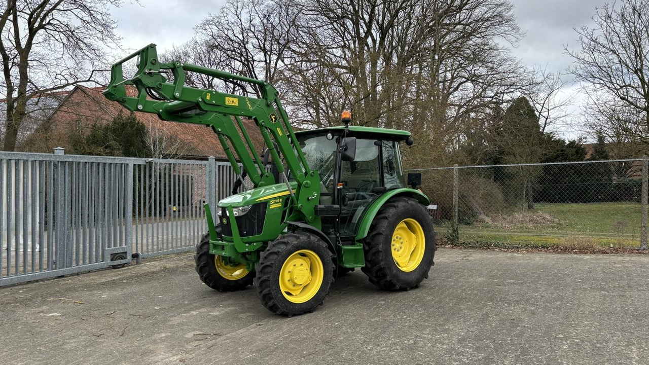 John Deere 5075E STUFE V - Tractor agricol: Foto 1 John Deere 5075E STUFE V - Tractor agricol: Foto 1