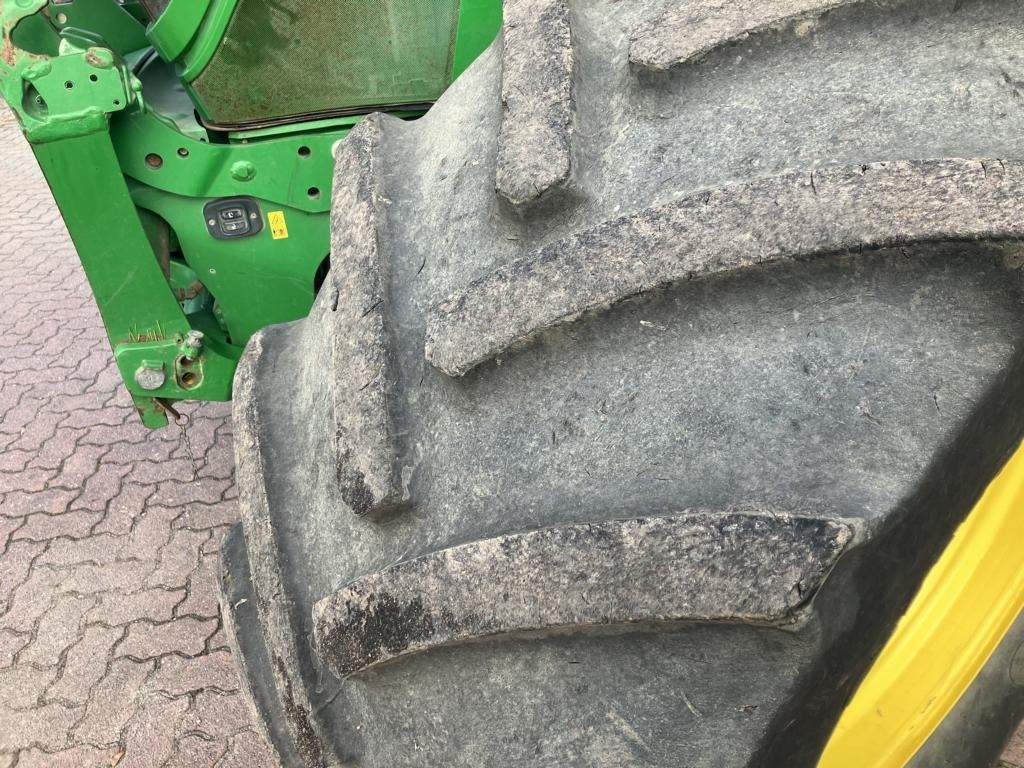 John Deere 6215R - Tractor agricol: Foto 2 John Deere 6215R - Tractor agricol: Foto 2