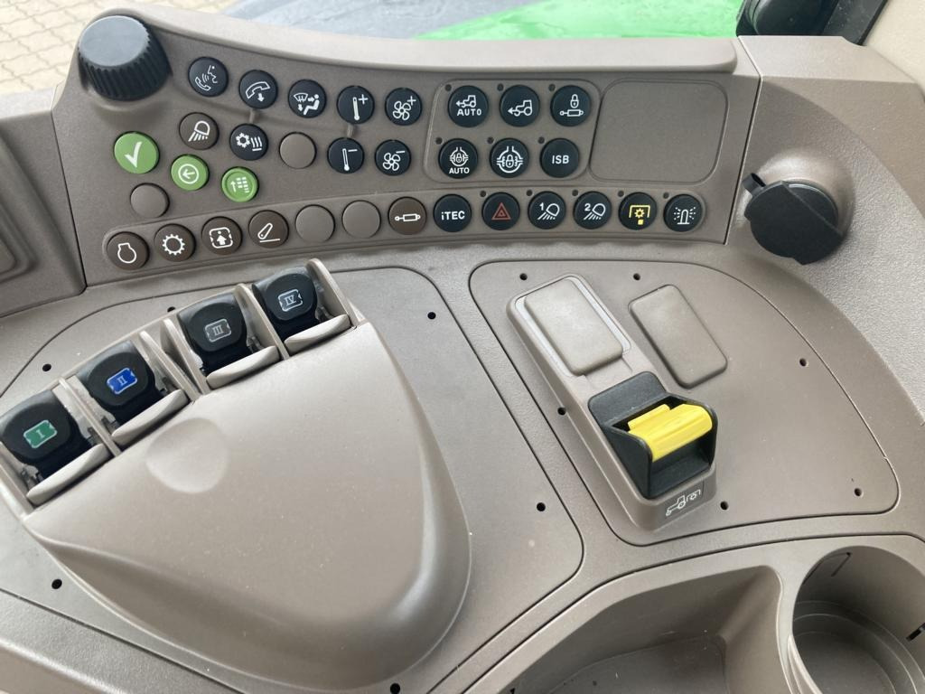 John Deere 6M240 - Tractor agricol: Foto 5 John Deere 6M240 - Tractor agricol: Foto 5