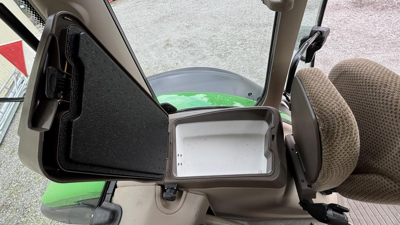 John Deere 6R195 - Tractor agricol: Foto 5 John Deere 6R195 - Tractor agricol: Foto 5