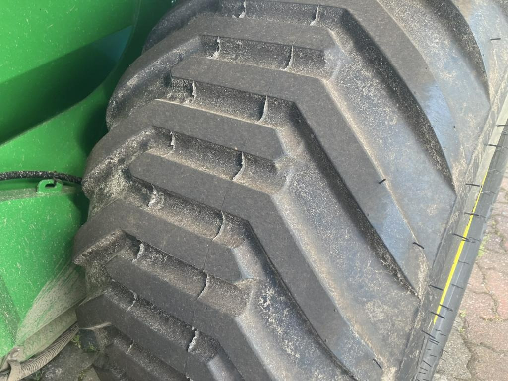 John Deere FESTKAMMER-KOMBIPRESSE C441R - Utilaje pentru fân: Foto 2 John Deere FESTKAMMER-KOMBIPRESSE C441R - Utilaje pentru fân: Foto 2
