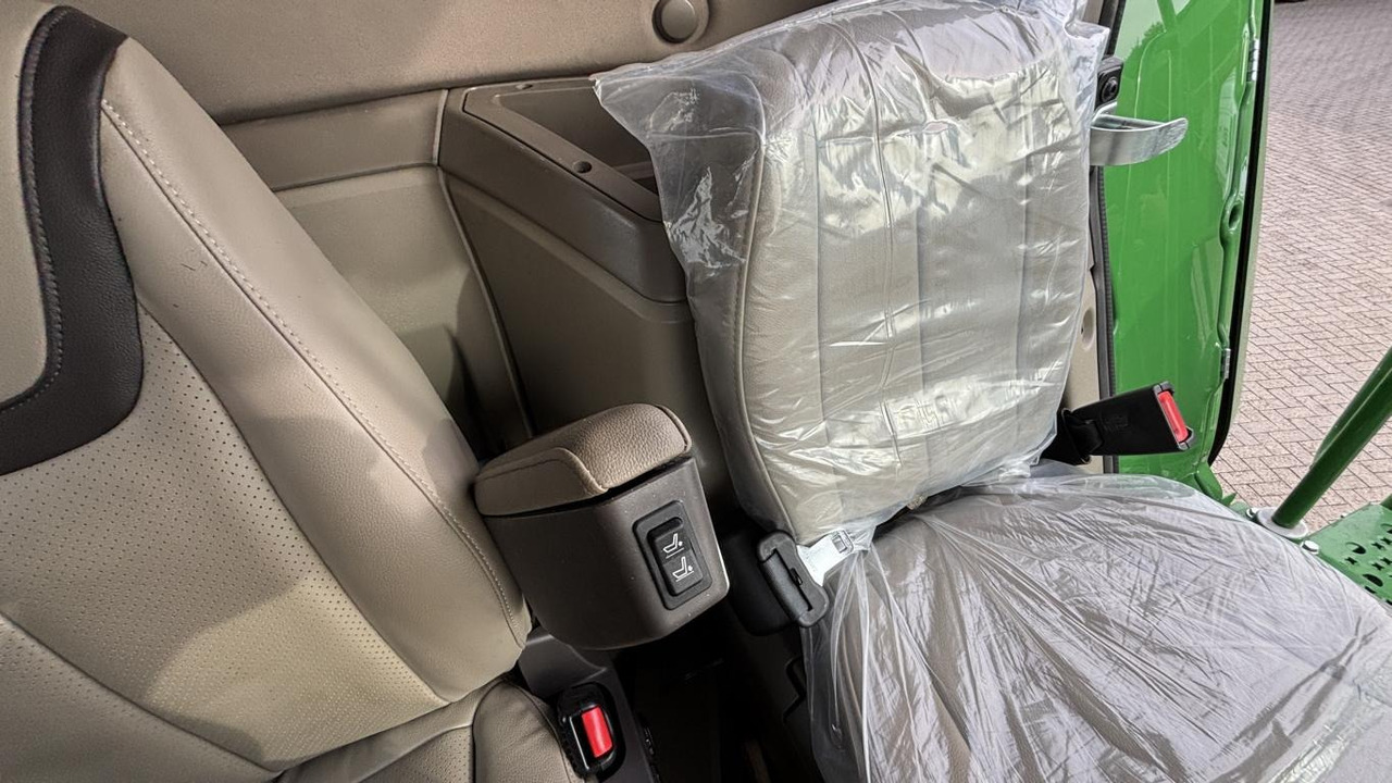 John Deere MÄHDRESCHER T5700 MY25 - Combină de recoltat cereale: Foto 2 John Deere MÄHDRESCHER T5700 MY25 - Combină de recoltat cereale: Foto 2