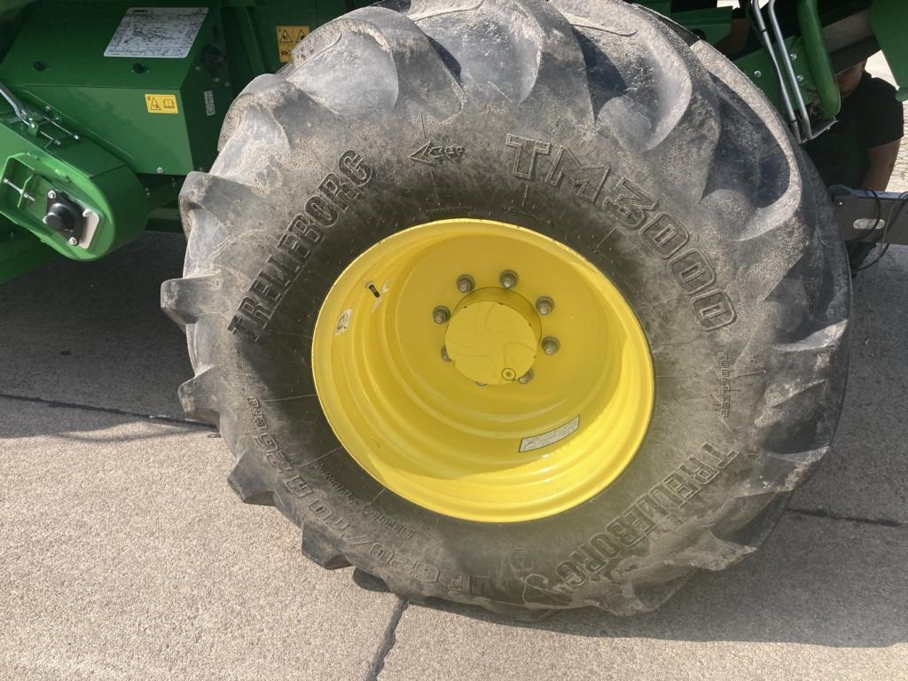 John Deere T5 700 MY25 - Combină de recoltat cereale: Foto 4 John Deere T5 700 MY25 - Combină de recoltat cereale: Foto 4