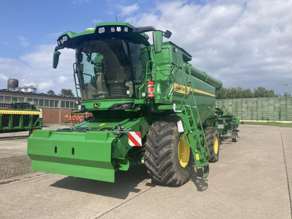 John Deere T5 700 MY25 - Combină de recoltat cereale: Foto 5 John Deere T5 700 MY25 - Combină de recoltat cereale: Foto 5