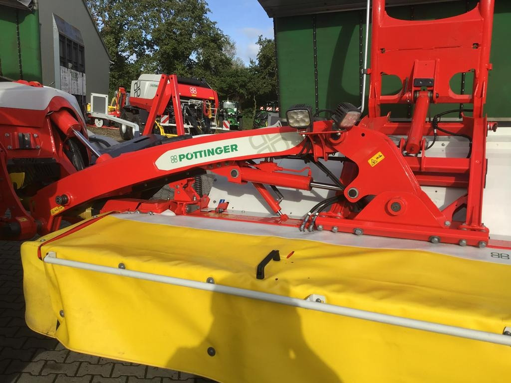 Pöttinger NOVACAT V 10000 ED CL - Cositoare: Foto 5 Pöttinger NOVACAT V 10000 ED CL - Cositoare: Foto 5