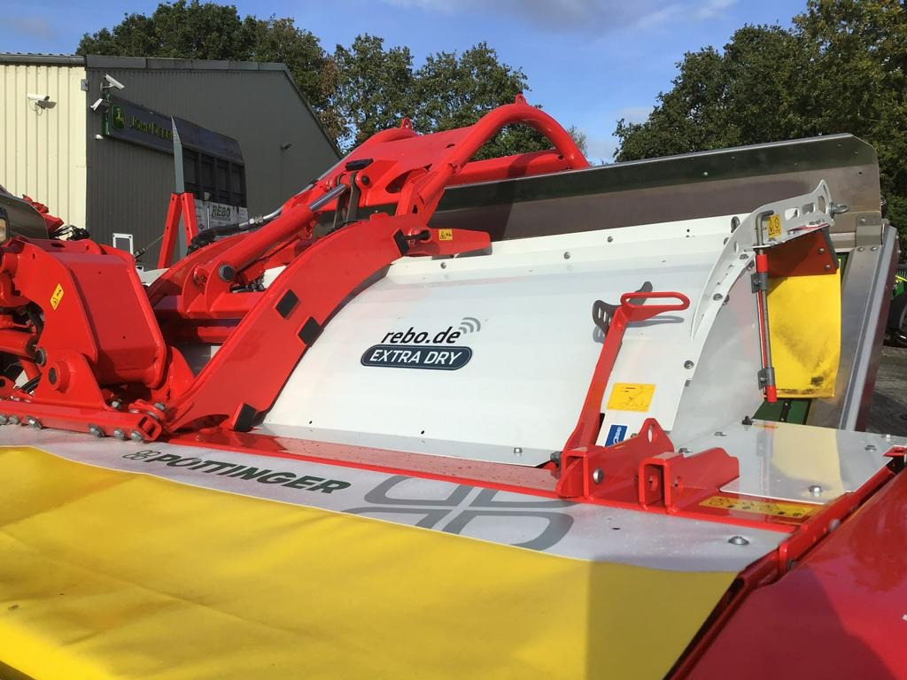 Pöttinger NOVACAT V 10000 ED CL - Cositoare: Foto 4 Pöttinger NOVACAT V 10000 ED CL - Cositoare: Foto 4