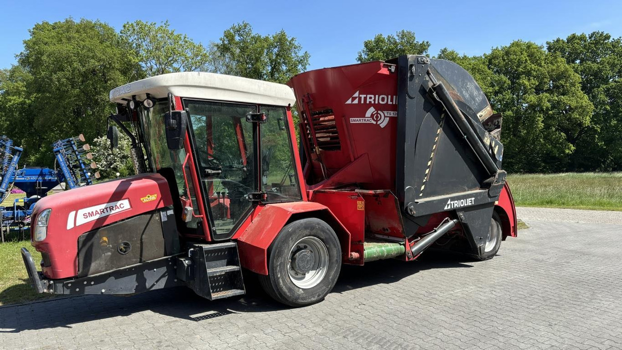 Trioliet Smarttrac TS 1-1200 - Remorcă distribuit furaje: Foto 1 Trioliet Smarttrac TS 1-1200 - Remorcă distribuit furaje: Foto 1