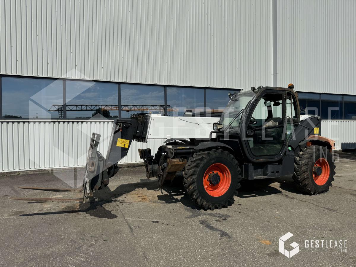 BOBCAT T40180 - Stivuitor cu catarg retractabil: Foto 1 BOBCAT T40180 - Stivuitor cu catarg retractabil: Foto 1