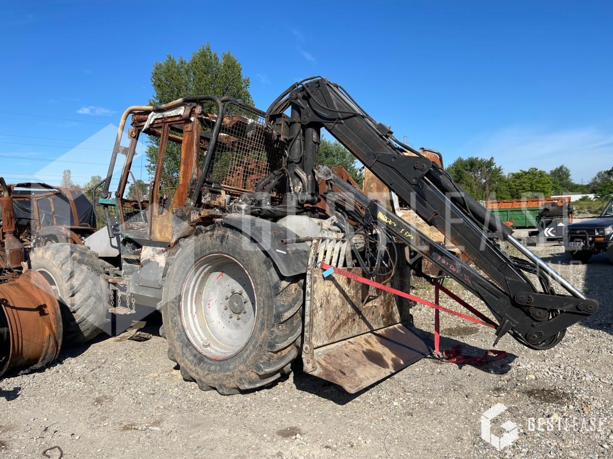 FENDT XYLON 524 - Tractor forestier: Foto 1 FENDT XYLON 524 - Tractor forestier: Foto 1