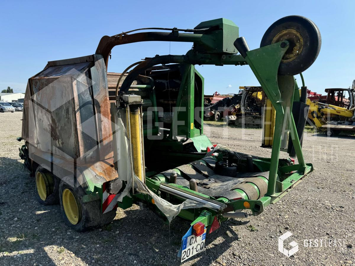 John Deere 744 - Presă baloţi rotunzi: Foto 3 John Deere 744 - Presă baloţi rotunzi: Foto 3