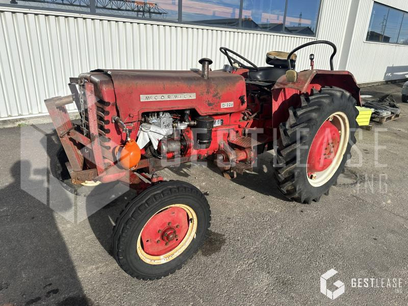 Mc Cormick D326 - Tractor agricol: Foto 1 Mc Cormick D326 - Tractor agricol: Foto 1