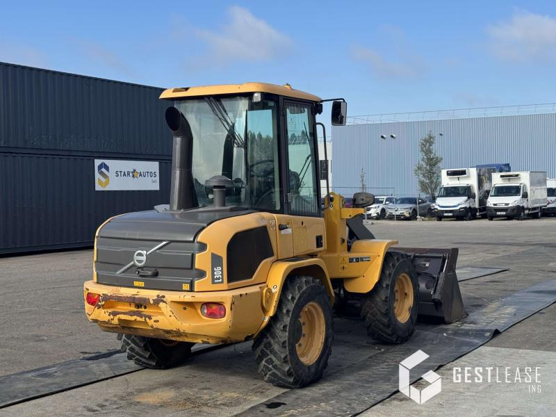 Volvo L30G - Încărcător frontal pe pneuri: Foto 3 Volvo L30G - Încărcător frontal pe pneuri: Foto 3