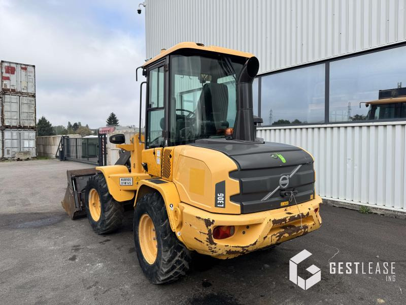 Volvo L30G - Încărcător frontal pe pneuri: Foto 2 Volvo L30G - Încărcător frontal pe pneuri: Foto 2