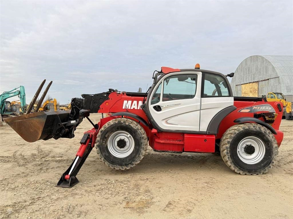 Manitou MT 1840 bucket + forks - Stivuitor telescopic: Foto 3 Manitou MT 1840 bucket + forks - Stivuitor telescopic: Foto 3
