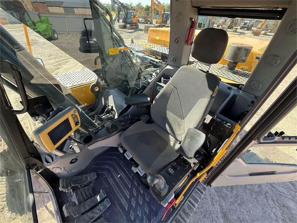 Excavator pe şenile Volvo EC 250 DL 3D LEICA + ROTOTILT: Foto 24