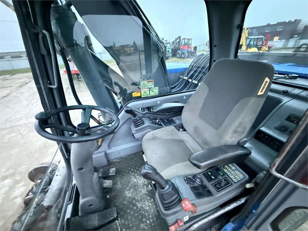 Excavator pe roţi Volvo EW 180 BV ENGCON + RAILWAY: Foto 12