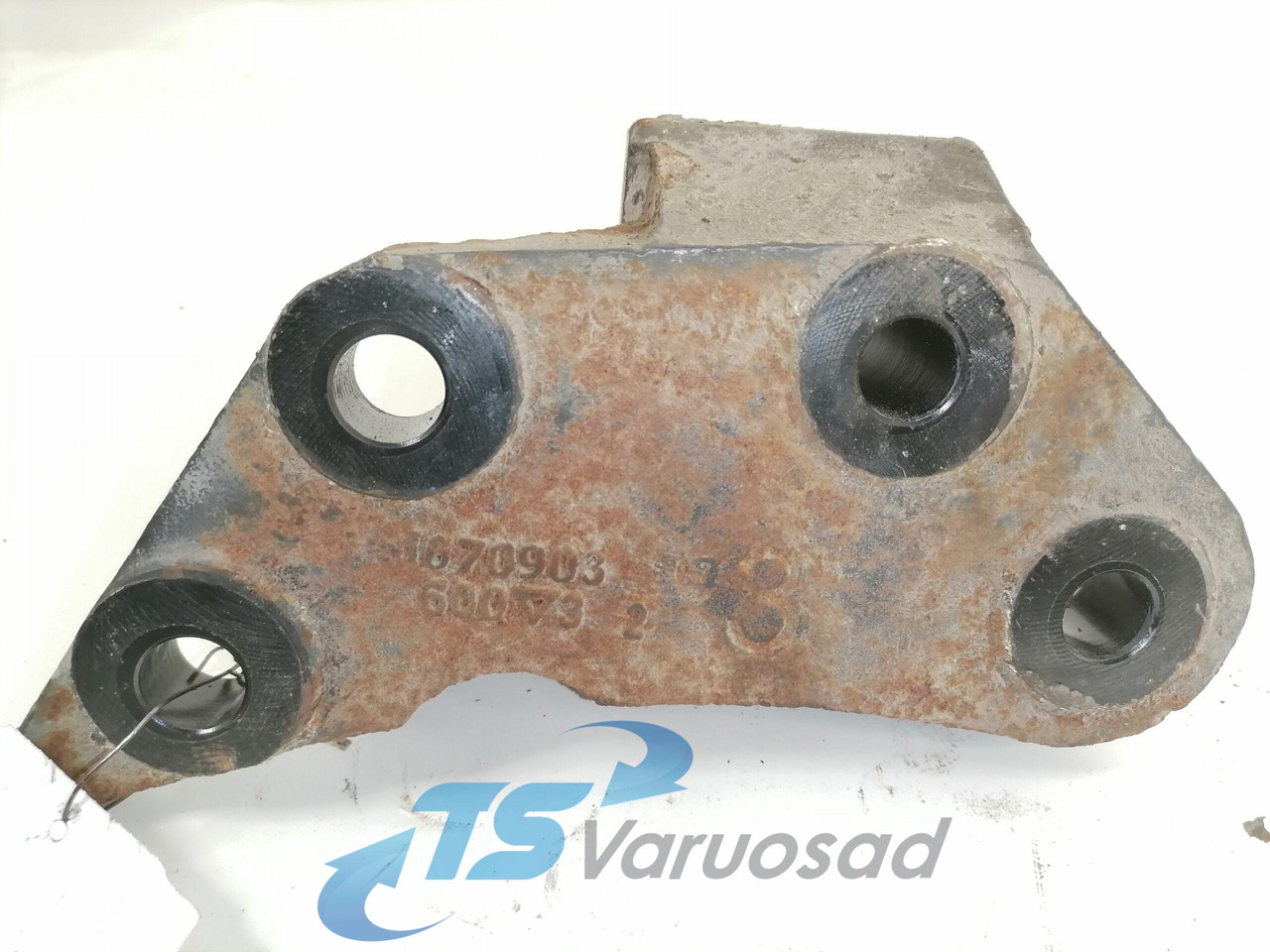 DAF Engine bracket 1670903 - Motor şi piese pentru Camion: Foto 4 DAF Engine bracket 1670903 - Motor şi piese pentru Camion: Foto 4