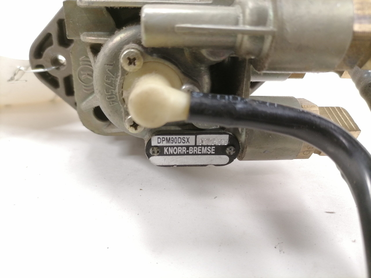 DAF Handbrake control lever 1734006 - Piesa universala pentru Camion: Foto 2 DAF Handbrake control lever 1734006 - Piesa universala pentru Camion: Foto 2