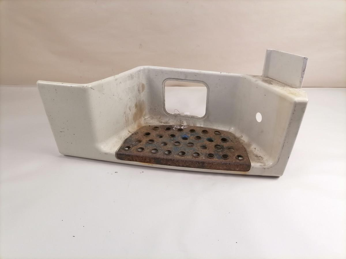 MAN Astmelaua plastik 81615100680 - Scară pentru Camion: Foto 1 MAN Astmelaua plastik 81615100680 - Scară pentru Camion: Foto 1