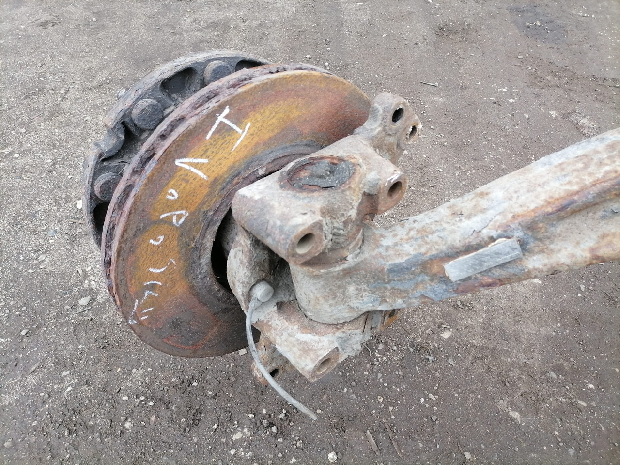 MAN Axel housing 81441013143 - Axă față pentru Camion: Foto 3 MAN Axel housing 81441013143 - Axă față pentru Camion: Foto 3