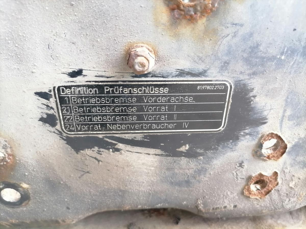 MAN Battery box 81418605363 - Acumulator pentru Camion: Foto 2 MAN Battery box 81418605363 - Acumulator pentru Camion: Foto 2