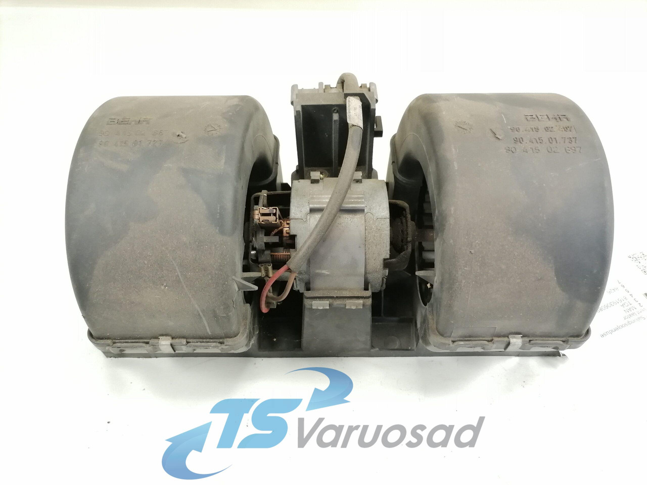 MAN Cab fan 81619306089 - Încălzire/ Ventilație pentru Camion: Foto 4 MAN Cab fan 81619306089 - Încălzire/ Ventilație pentru Camion: Foto 4