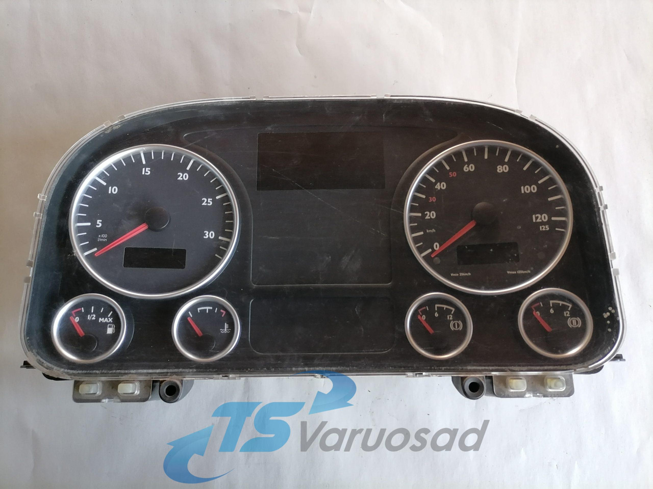 MAN Dashboard 81272026180 - Tablou de bord pentru Camion: Foto 1 MAN Dashboard 81272026180 - Tablou de bord pentru Camion: Foto 1