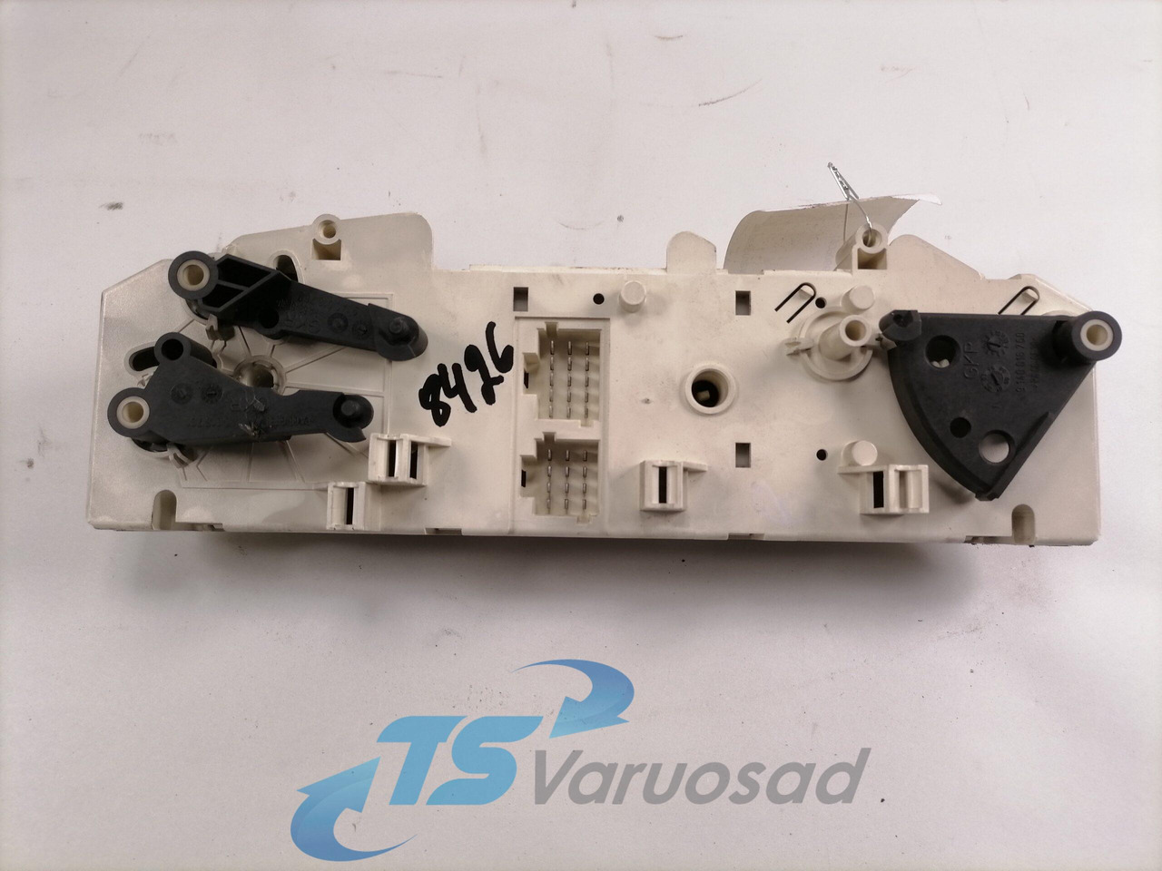 MAN Ecu, CCM 81619906061 - Încălzire/ Ventilație pentru Camion: Foto 3 MAN Ecu, CCM 81619906061 - Încălzire/ Ventilație pentru Camion: Foto 3