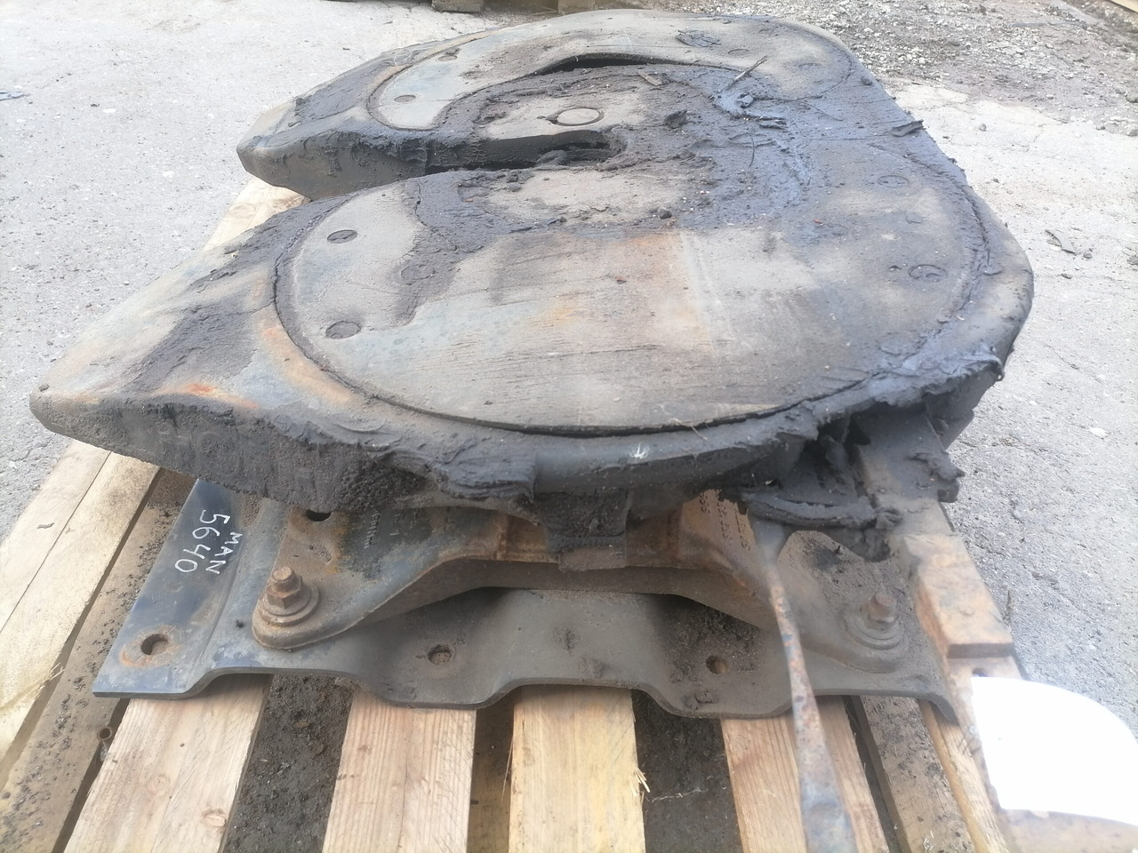 MAN Fifht wheel 662131013 - Şa cuplare pentru Camion: Foto 4 MAN Fifht wheel 662131013 - Şa cuplare pentru Camion: Foto 4