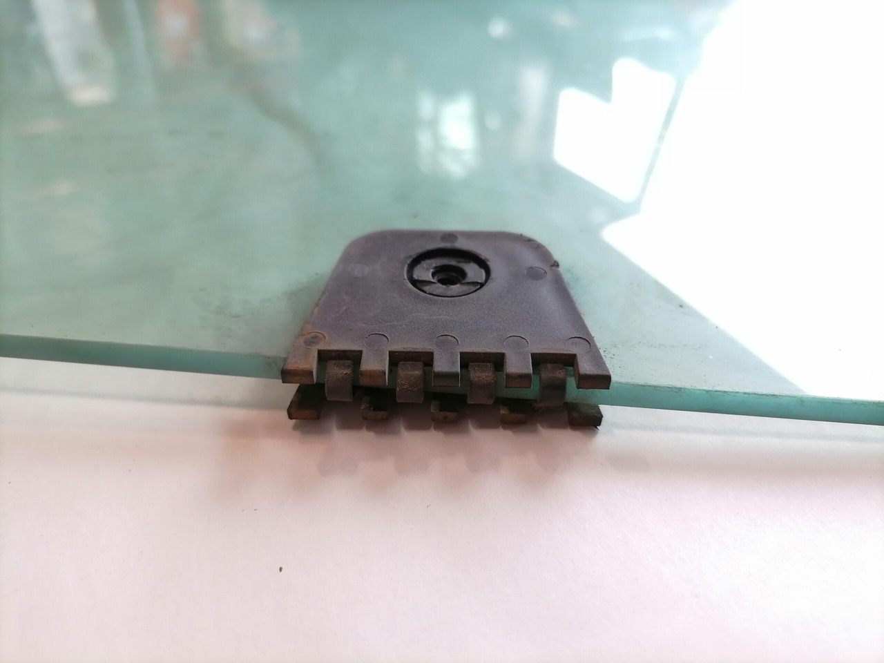 MAN Küljeklaas, vasak 81626450039 - Fereastră și piese pentru Camion: Foto 4 MAN Küljeklaas, vasak 81626450039 - Fereastră și piese pentru Camion: Foto 4
