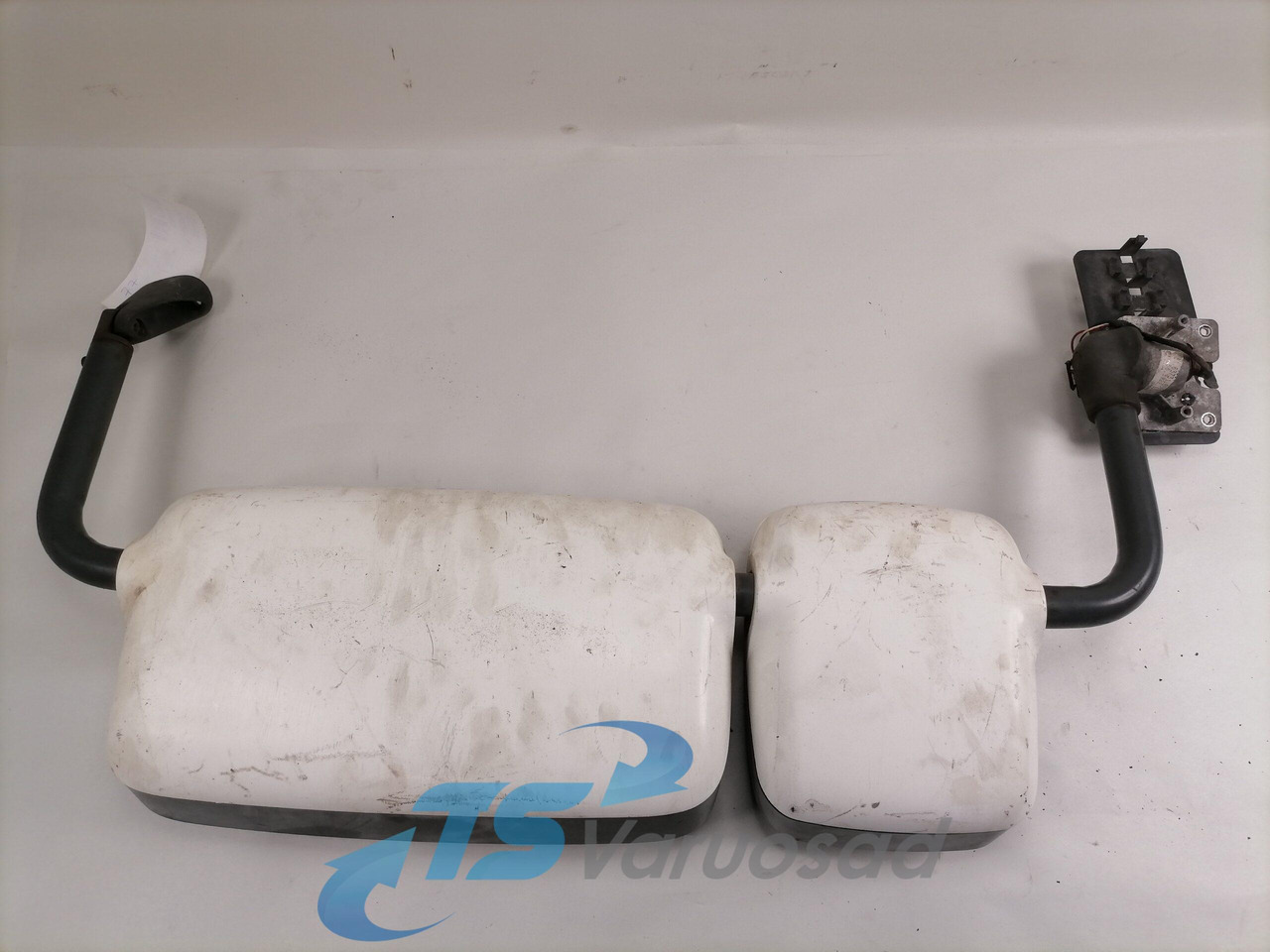 MAN Küljepeegel, parem 81637316560 - Oglinda retrovizoare pentru Camion: Foto 2 MAN Küljepeegel, parem 81637316560 - Oglinda retrovizoare pentru Camion: Foto 2