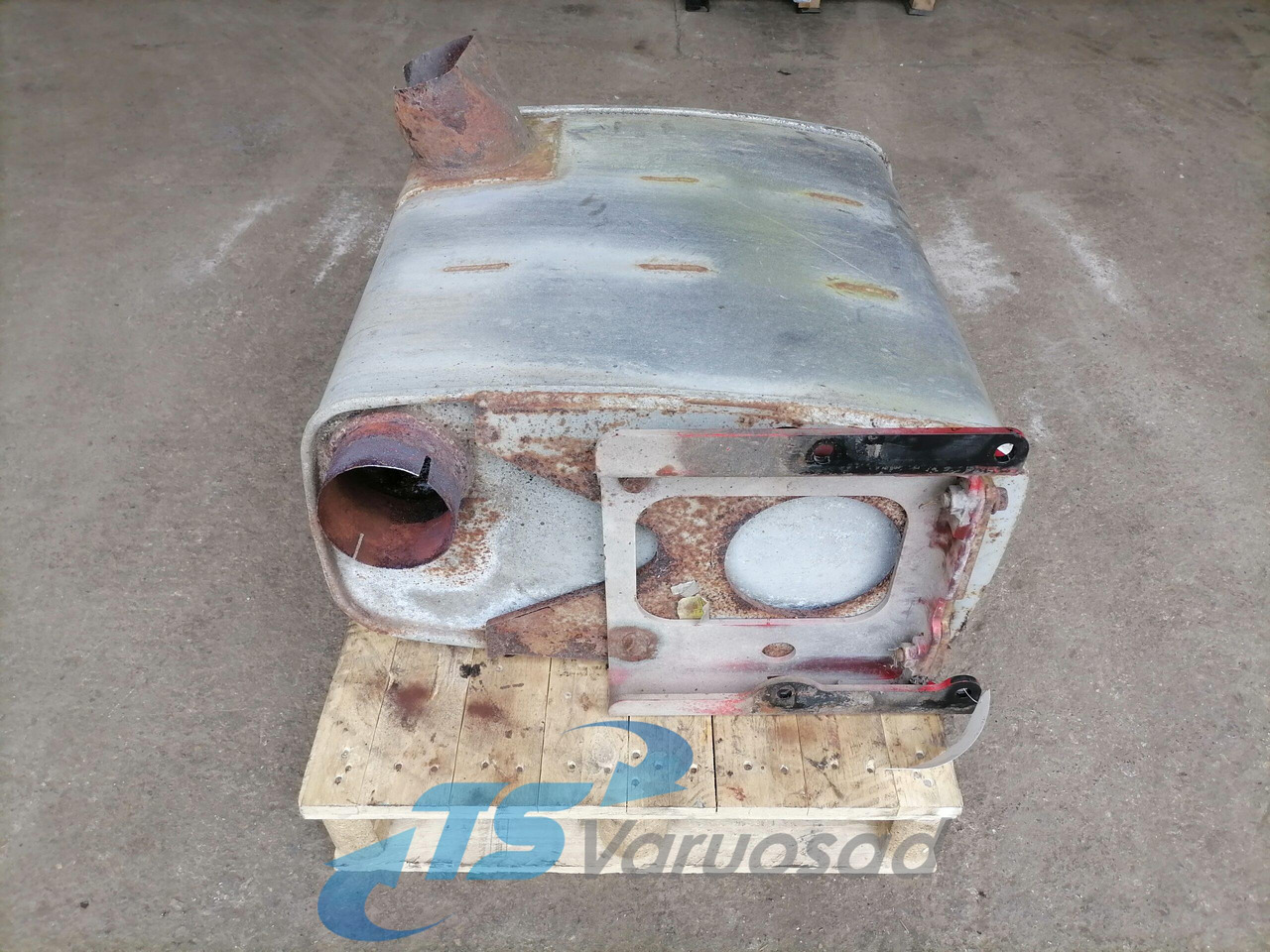 MAN Muffler 81151010346 - Toba esapament pentru Camion: Foto 3 MAN Muffler 81151010346 - Toba esapament pentru Camion: Foto 3